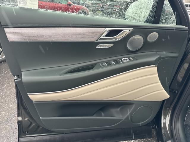 Photo of 2025 Storr Green Genesis GV80
