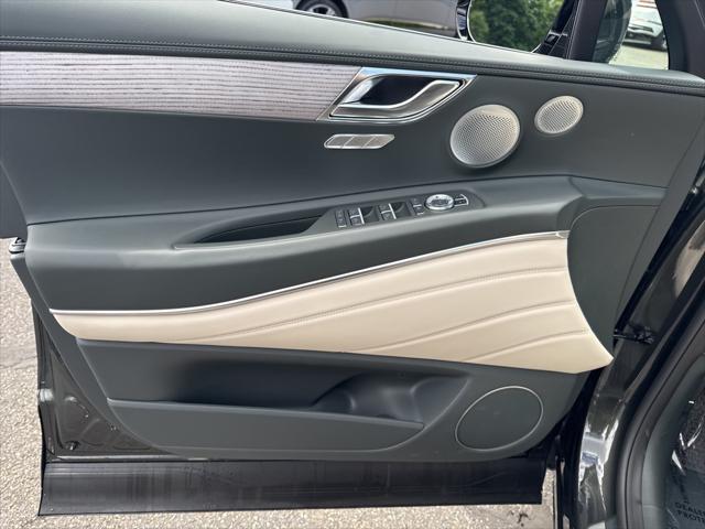 Photo of 2025 Storr Green Genesis GV80