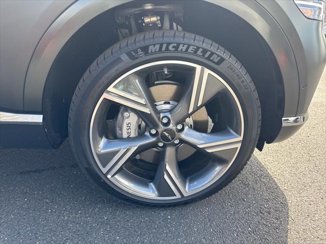 Photo of 2025 Storr Green Matte Genesis GV80