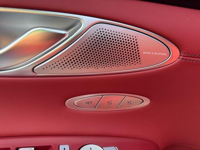 Photo of 2026 Mauna Red Genesis GV70