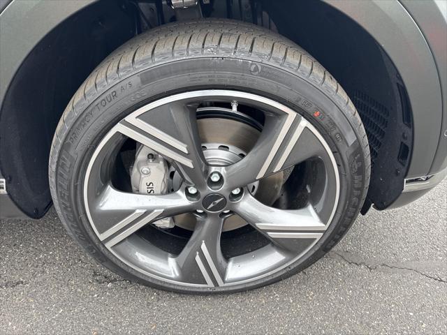 Photo of 2025 Storr Green Matte Genesis GV80