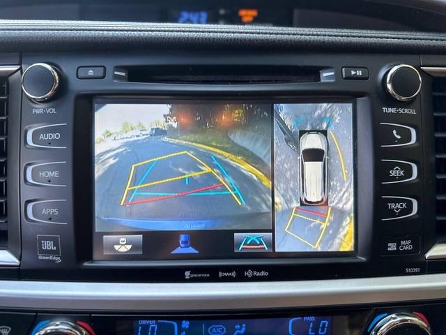 Photo of 2018 Shoreline Blue Pearl Toyota Highlander Hybrid