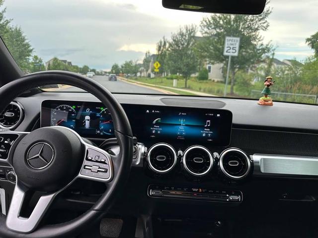 Photo of 2020 WHITE Mercedes-Benz GLB 250