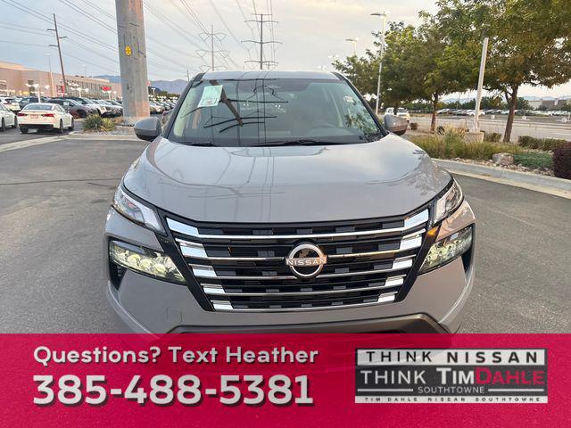 Photo of 2026 Boulder Gray Pearl Nissan Rogue