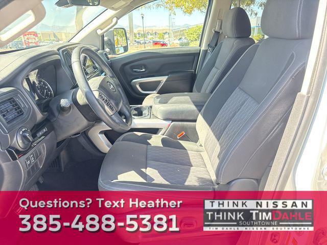 Photo of 2023 Glacier White Nissan Titan