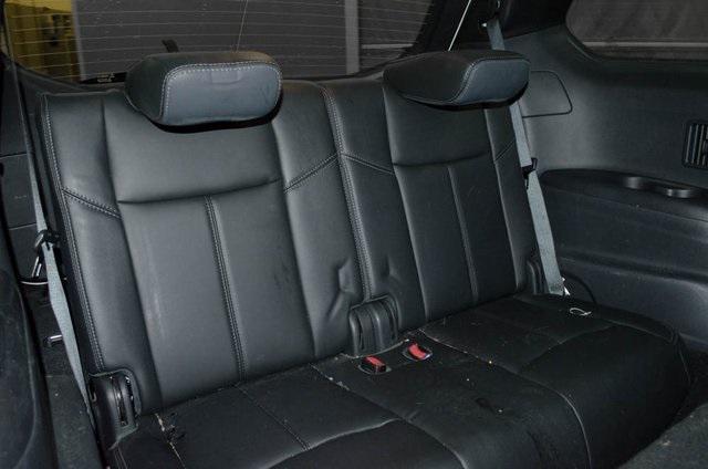 Photo of 2016 Pearl White Nissan Pathfinder
