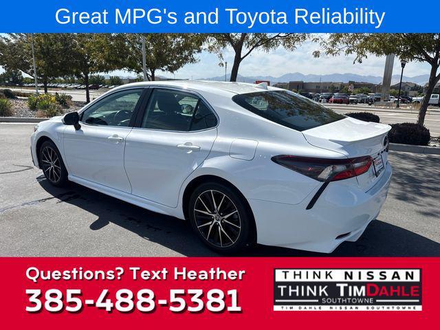 Photo of 2023 White Toyota Camry