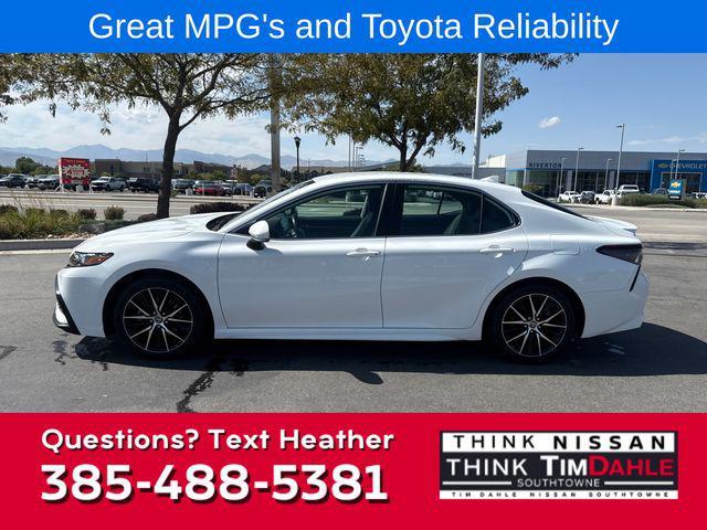 Photo of 2023 White Toyota Camry