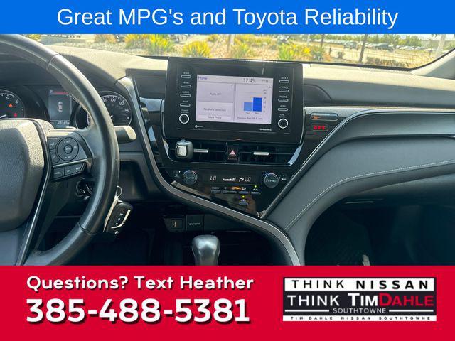 Photo of 2023 White Toyota Camry