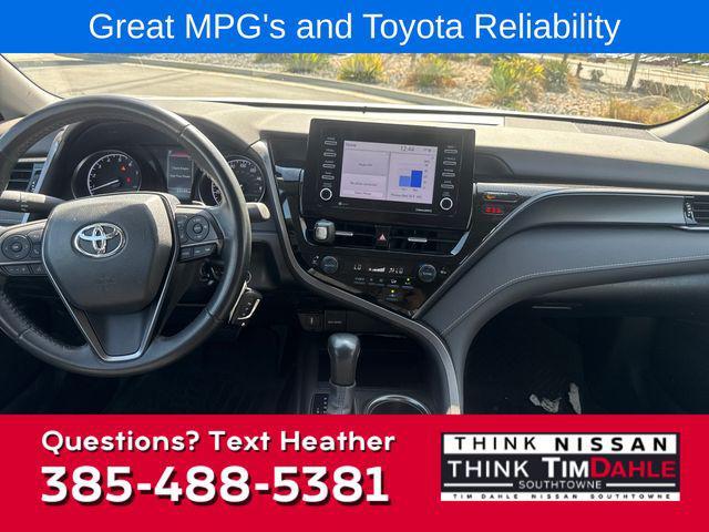Photo of 2023 White Toyota Camry