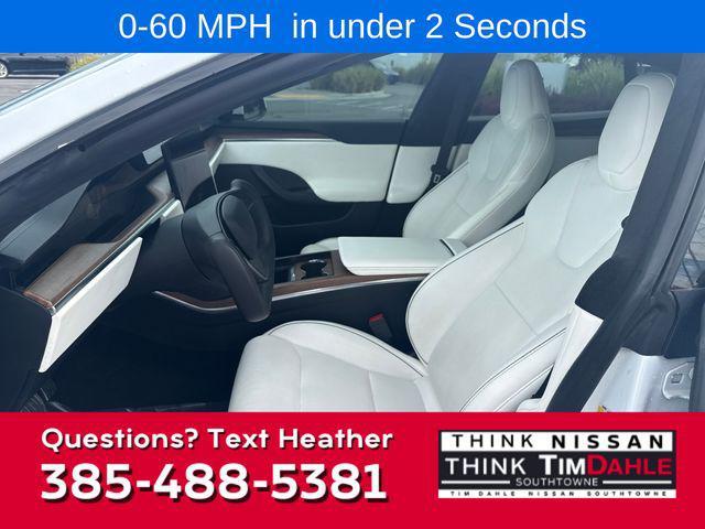 Photo of 2021 White Tesla Model S