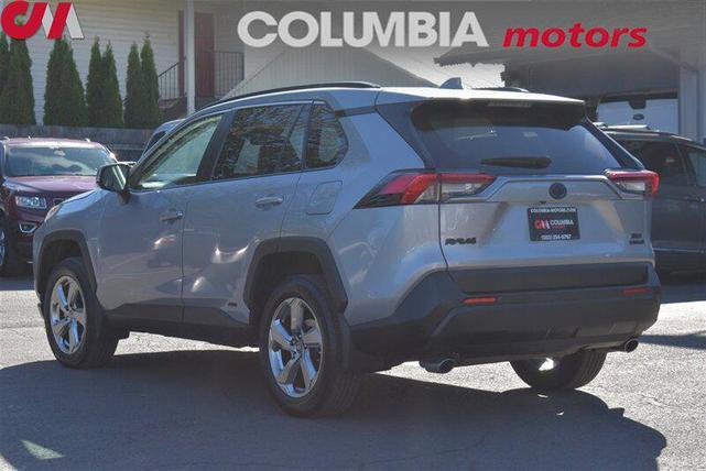 Photo of 2021 Silver Sky Metallic Toyota RAV4 Hybrid