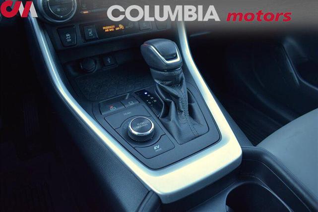 Photo of 2021 Silver Sky Metallic Toyota RAV4 Hybrid