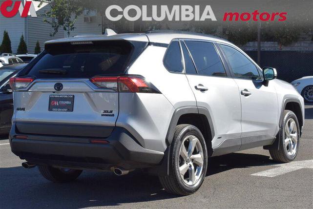 Photo of 2021 Silver Sky Metallic Toyota RAV4 Hybrid