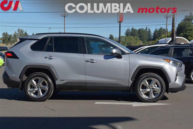 Photo of 2021 Silver Sky Metallic Toyota RAV4 Hybrid