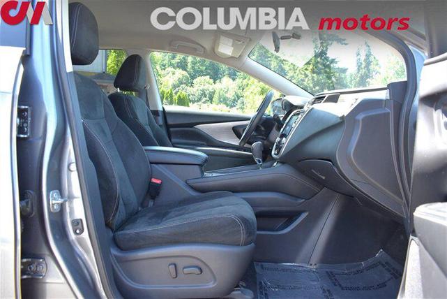 Photo of 2017 Gun Metallic Nissan Murano