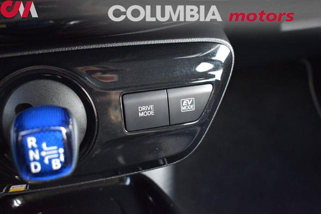Photo of 2022 Classic Silver Metallic Toyota Prius