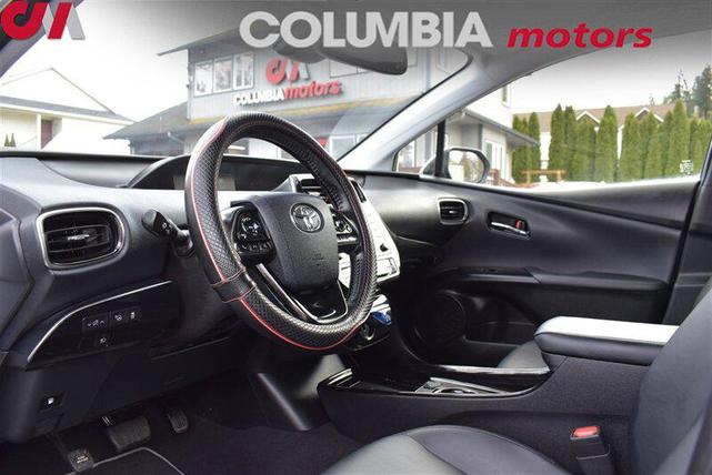 Photo of 2022 Classic Silver Metallic Toyota Prius