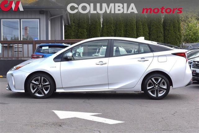 Photo of 2022 Classic Silver Metallic Toyota Prius