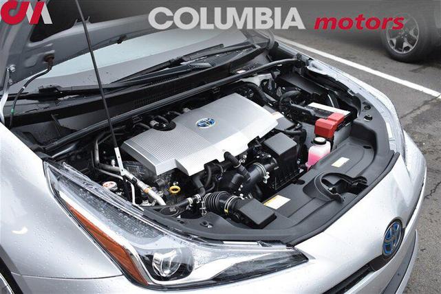 Photo of 2022 Classic Silver Metallic Toyota Prius