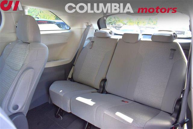 Photo of 2021 Predawn Gray Mica Toyota Sienna