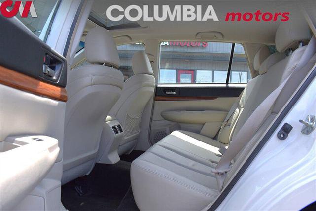 Photo of 2013 Satin White Pearl Subaru Outback