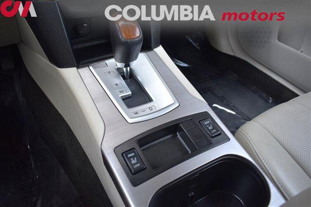Photo of 2013 Satin White Pearl Subaru Outback