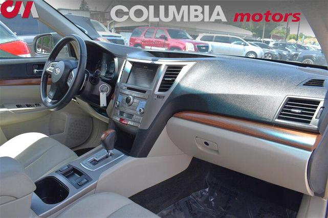 Photo of 2013 Satin White Pearl Subaru Outback