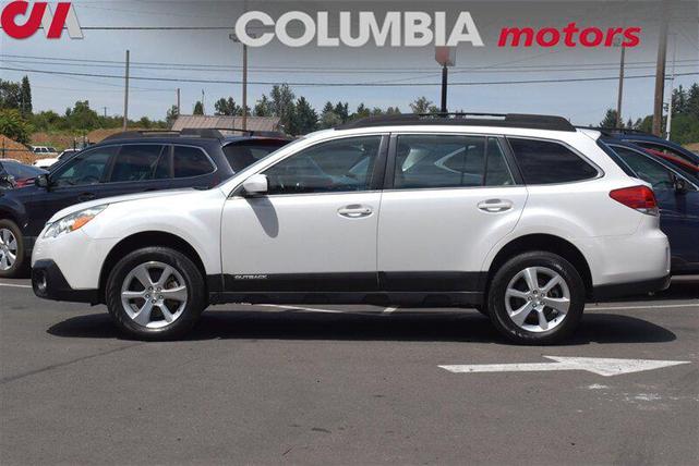 Photo of 2013 Satin White Pearl Subaru Outback