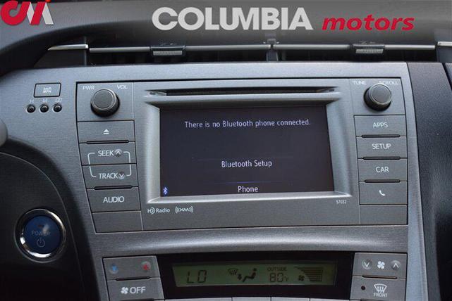 Photo of 2015 Winter Gray Metallic Toyota Prius
