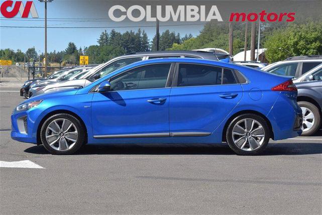 Photo of 2017 Electric Blue Metallic Hyundai IONIQ Hybrid