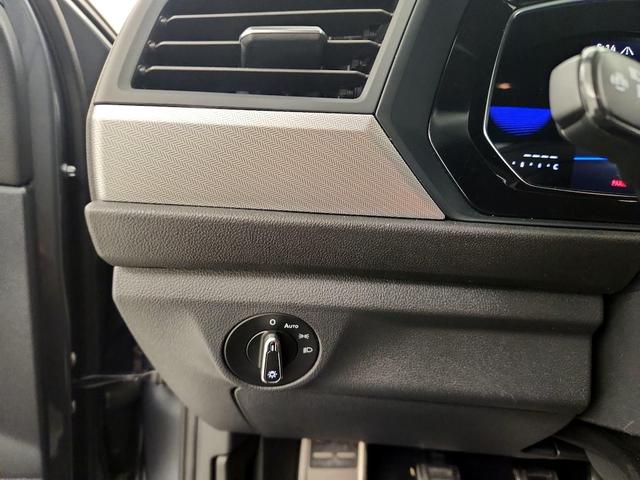 Photo of 2024 Gray Volkswagen Jetta