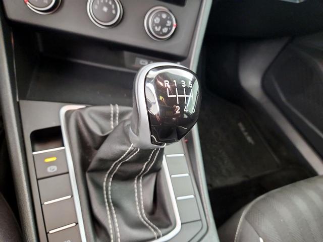 Photo of 2024 Gray Volkswagen Jetta