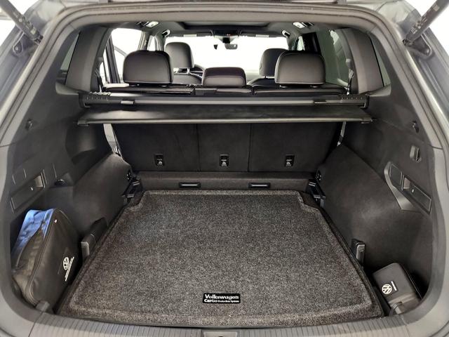 Photo of 2022 Gray Volkswagen Tiguan