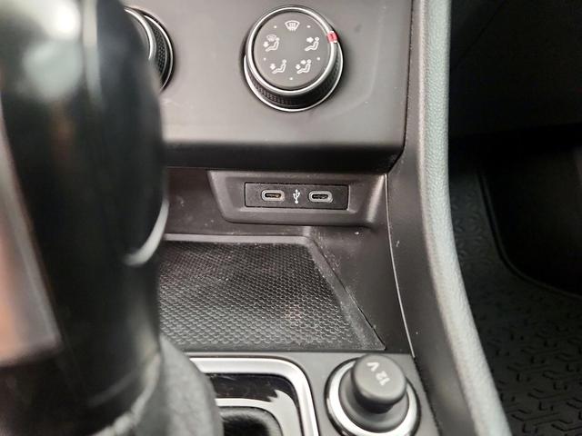 Photo of 2021 White Volkswagen Jetta