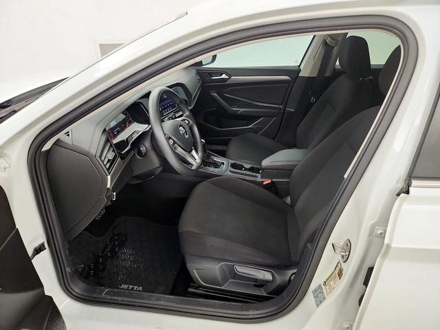 Photo of 2021 White Volkswagen Jetta