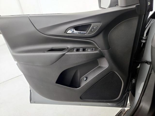 Photo of 2024 Silver Chevrolet Equinox