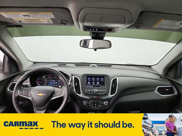 Photo of 2024 Silver Chevrolet Equinox