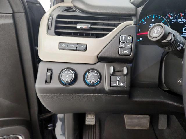 Photo of 2020 Gray GMC Yukon