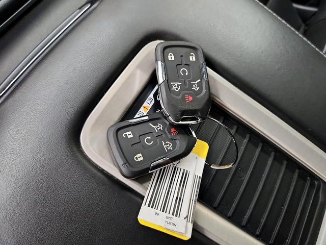 Photo of 2020 Gray GMC Yukon