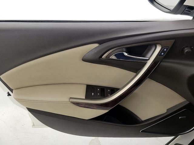 Photo of 2014 White Buick Verano