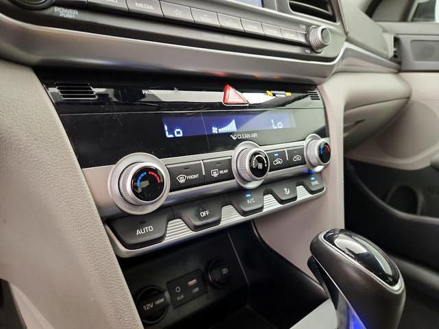 Photo of 2020 Gray Hyundai ELANTRA