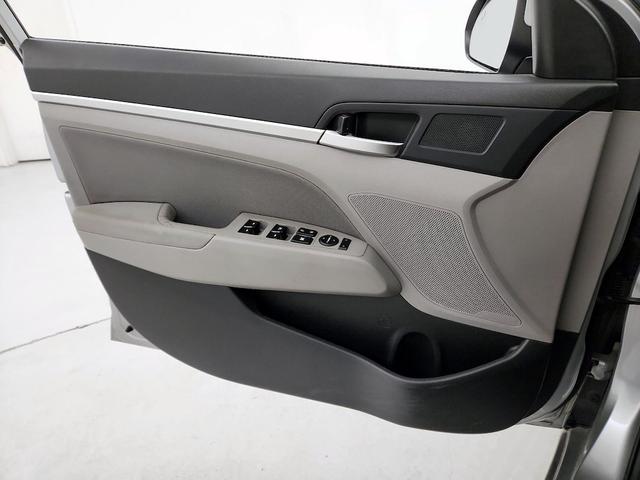 Photo of 2020 Gray Hyundai ELANTRA