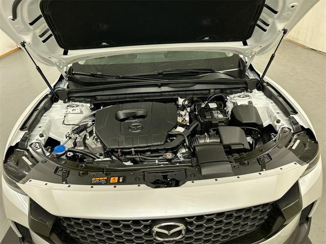 Photo of 2025 Wind Chill Pearl Mazda CX-50