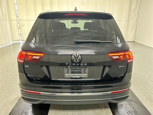 Photo of 2022 Deep Black Pearl Effect Volkswagen Tiguan