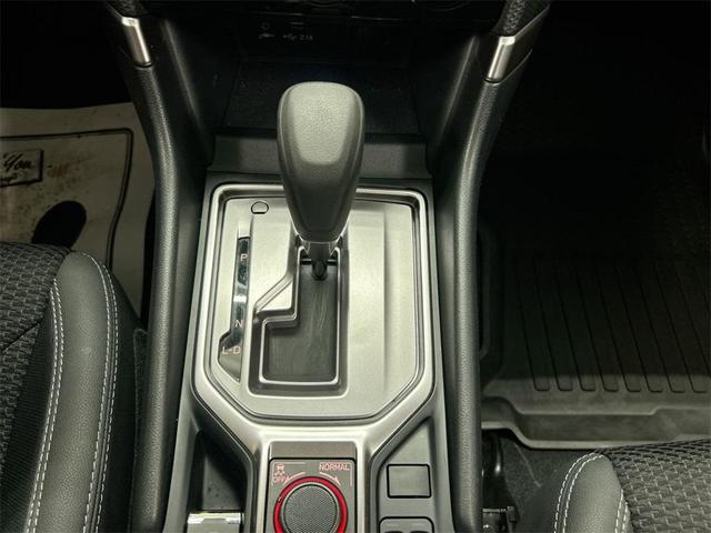 Photo of 2022 Crystal White Pearl Subaru Forester