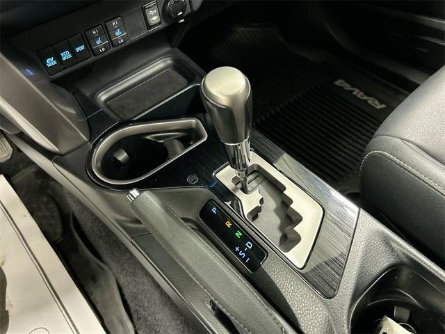 Photo of 2018 Red Toyota RAV4 Hybrid