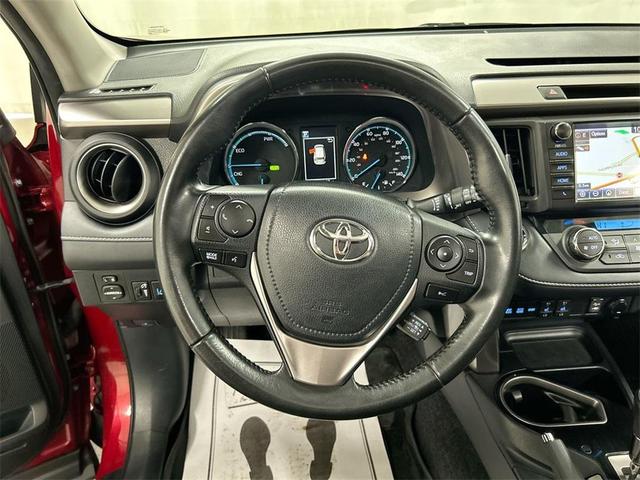 Photo of 2018 Red Toyota RAV4 Hybrid