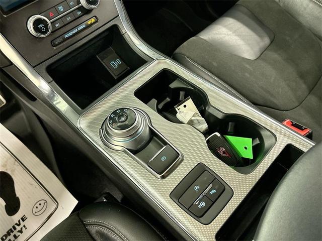 Photo of 2021 Blue Metallic Ford Edge