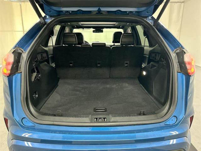 Photo of 2021 Blue Metallic Ford Edge